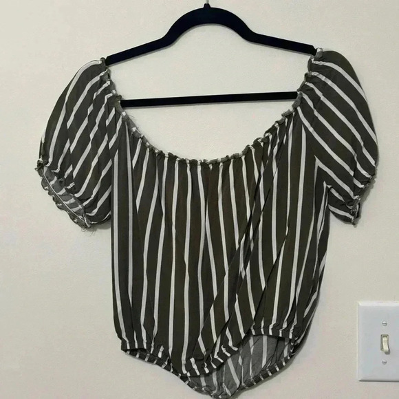 Mi Ami Crop Top Stripes‎ - Picture 3 of 3